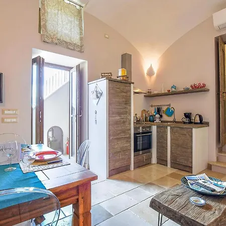 1 Bedroom Cozy In