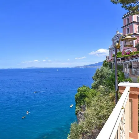 1 Bedroom Cozy In Διαμέρισμα Massa Lubrense